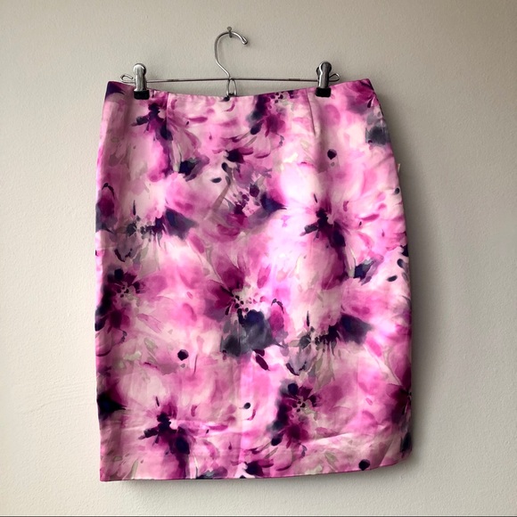 Jones New York Dresses & Skirts - Jones New York Petite Floral Pencil Skirt. NWT
